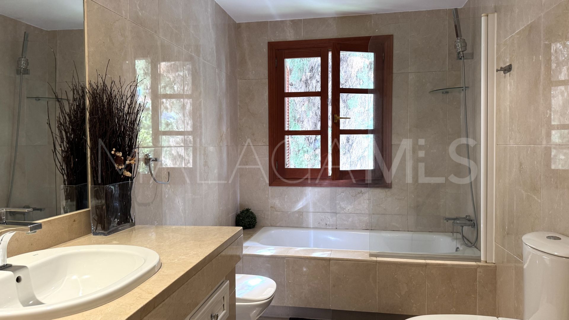Apartamento planta baja for sale with 3 bedrooms in Marbella Ciudad