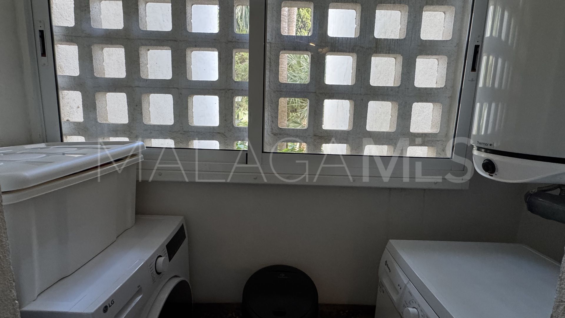 Apartamento planta baja for sale with 3 bedrooms in Marbella Ciudad