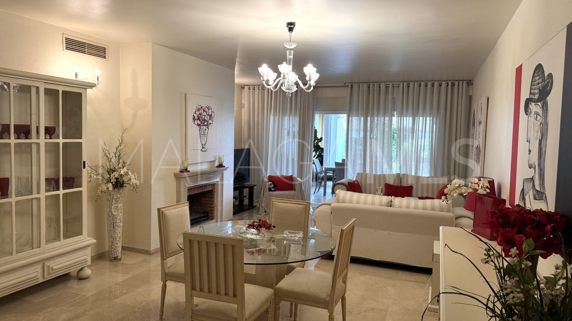 Apartamento planta baja for sale with 3 bedrooms in Marbella Ciudad