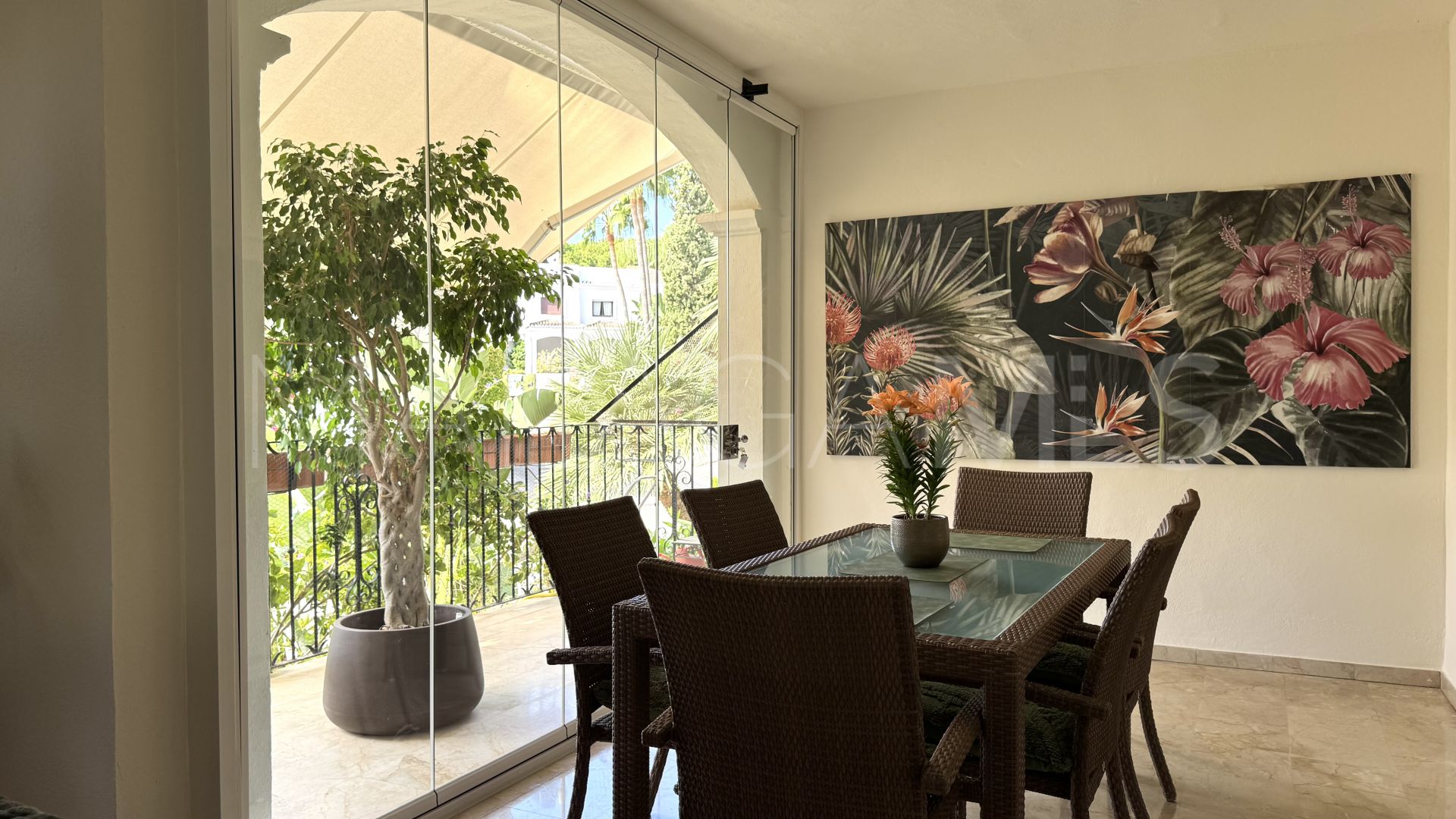 Apartamento planta baja for sale with 3 bedrooms in Marbella Ciudad