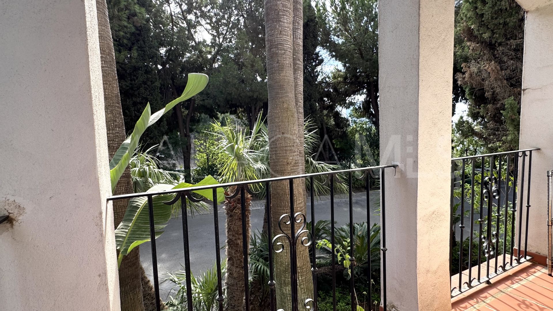 Apartamento planta baja for sale with 3 bedrooms in Marbella Ciudad