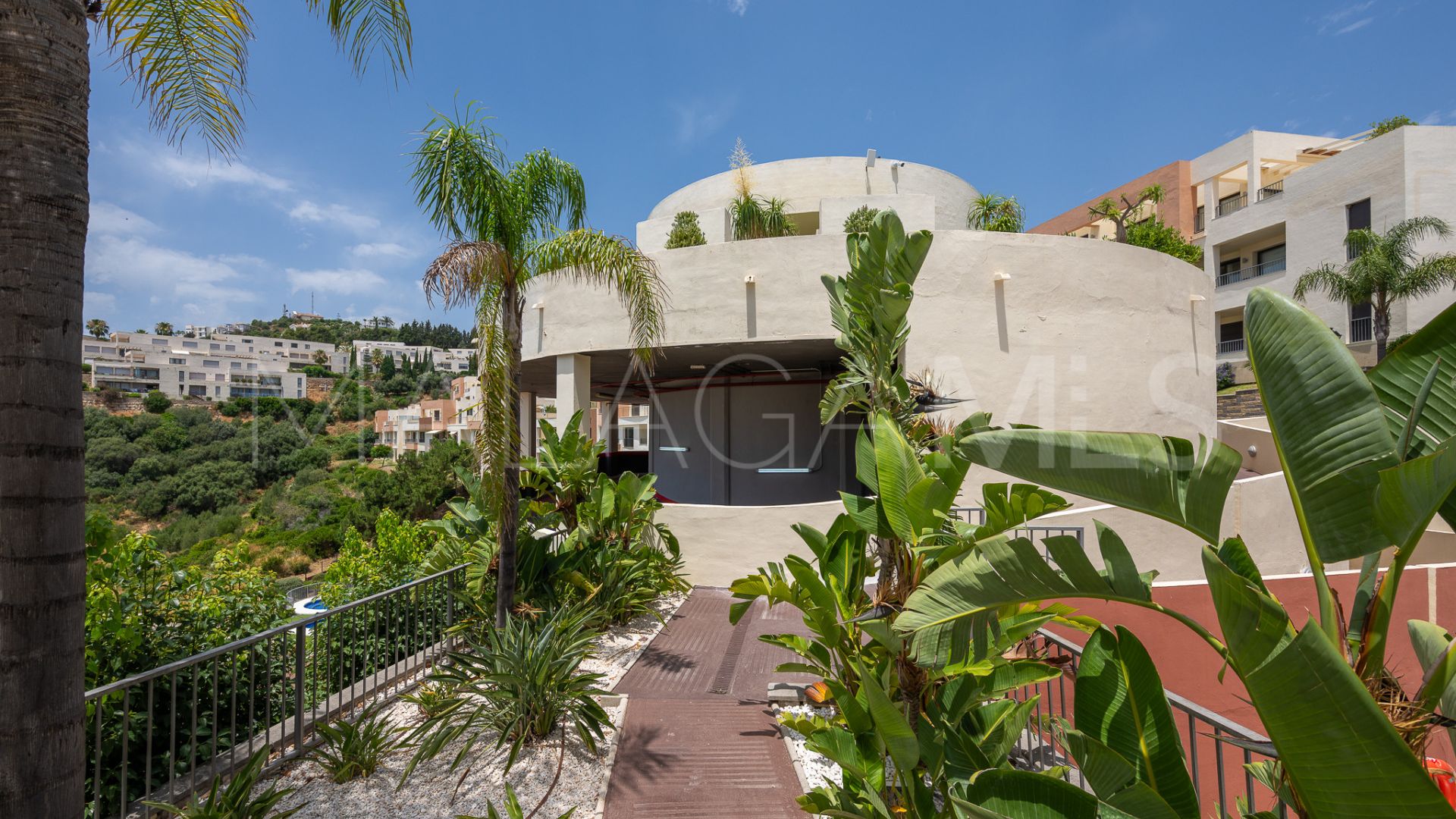 For sale ground floor apartment in Los Altos de los Monteros