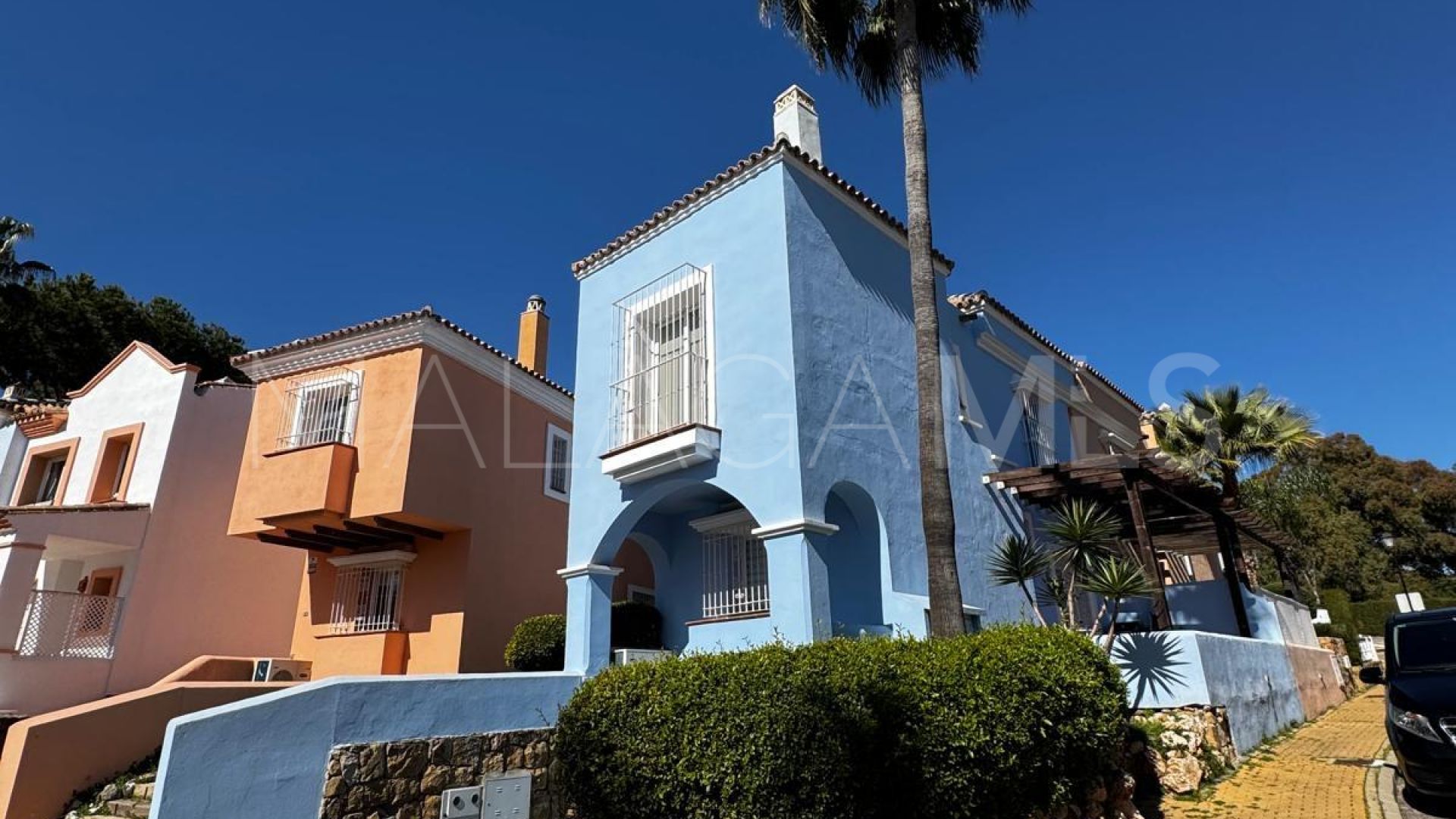 Maison de ville for sale in Nueva Andalucia