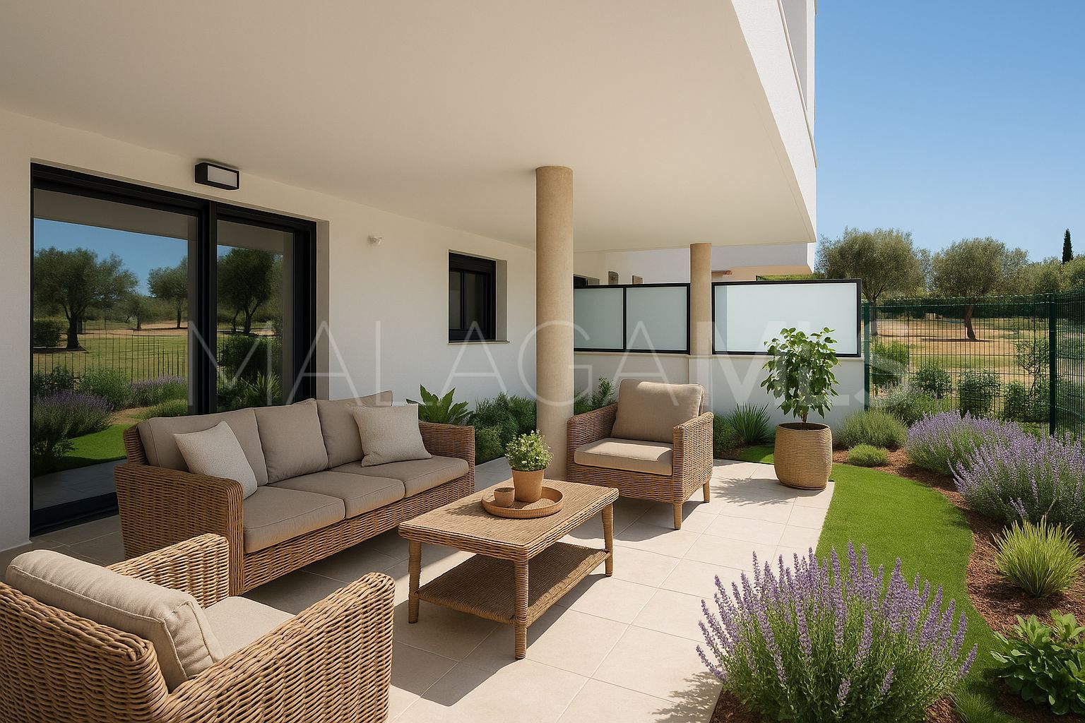 Estepona Este, apartamento planta baja for sale
