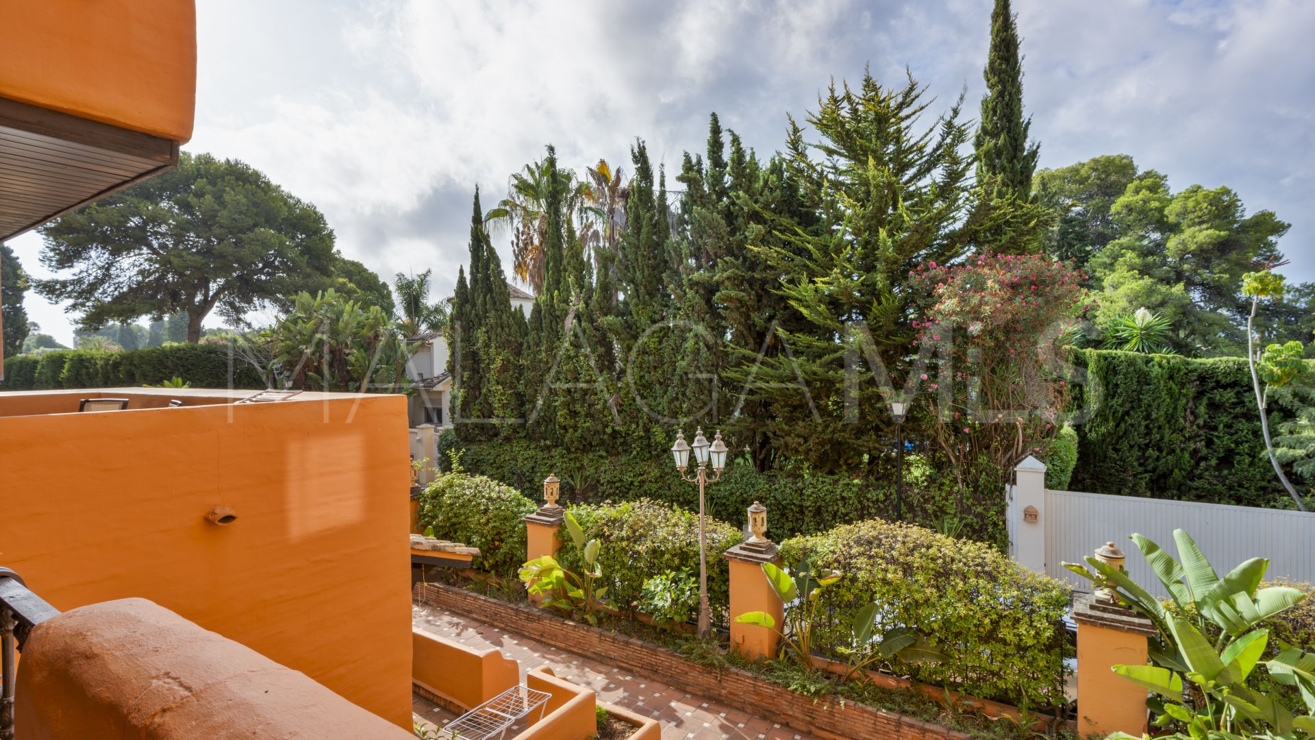 Lägenhet for sale in Estepona Öst