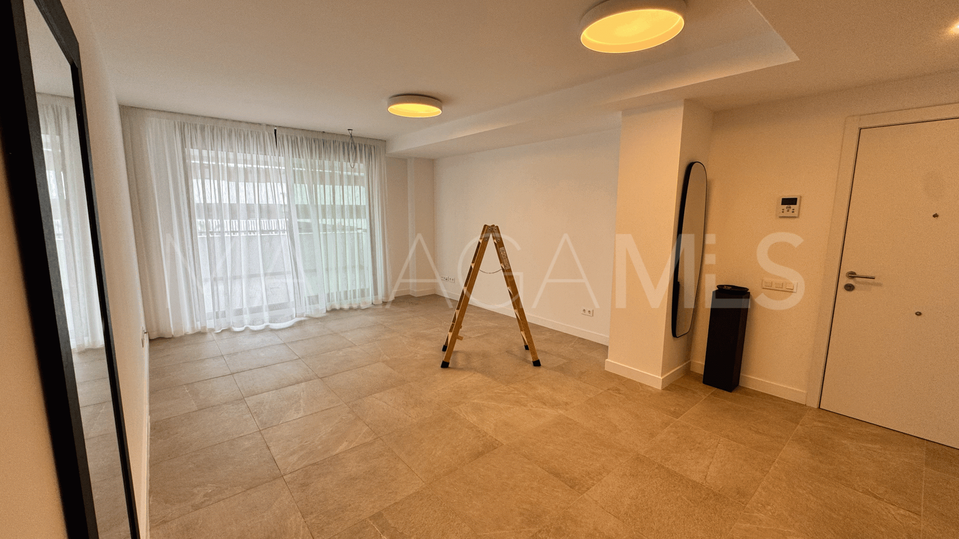 Buy apartamento planta baja with 2 bedrooms in Estepona Ciudad