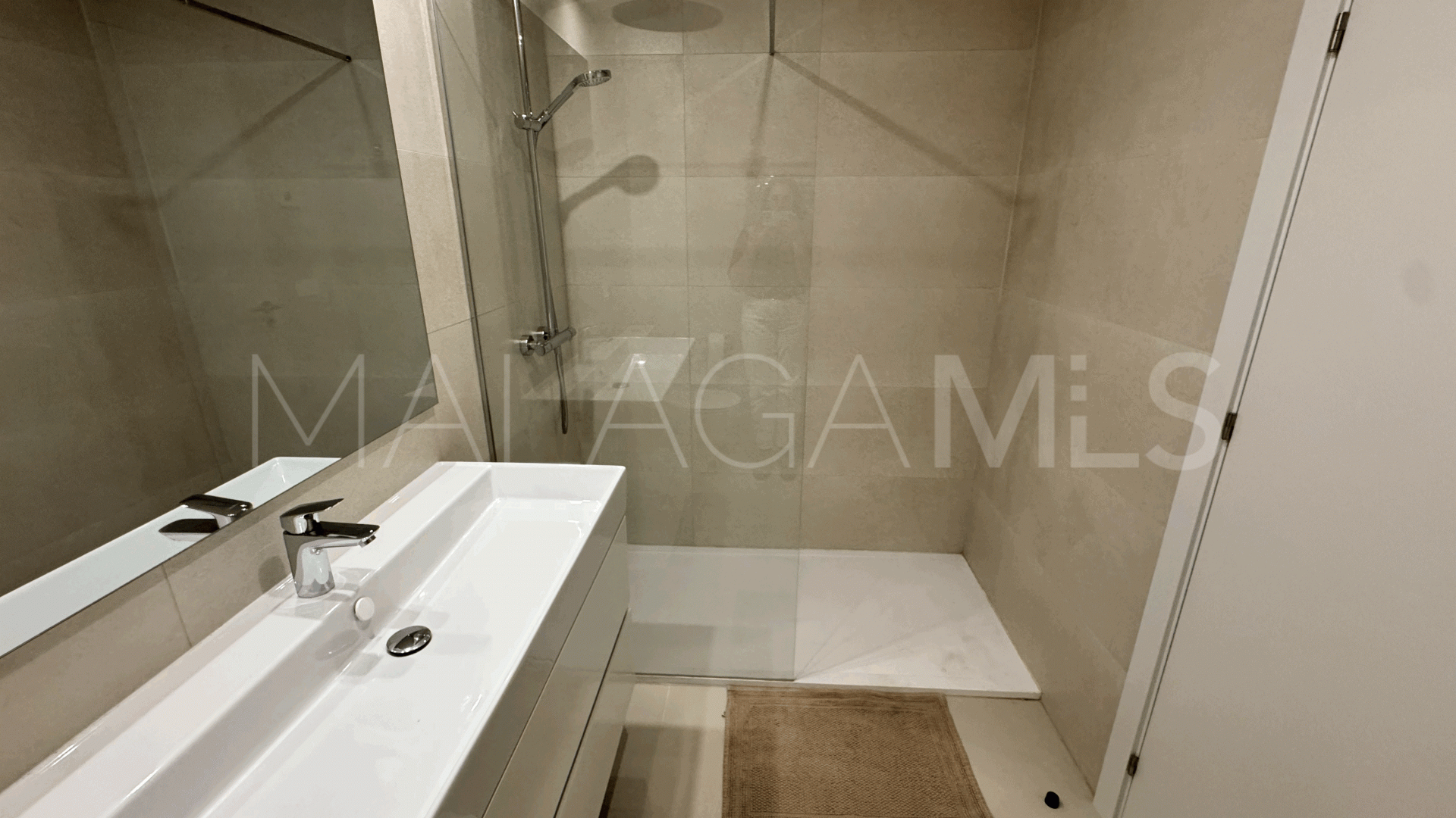 Buy apartamento planta baja with 2 bedrooms in Estepona Ciudad