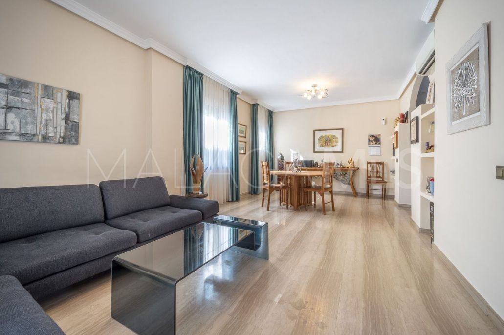 Villa for sale in Casasola