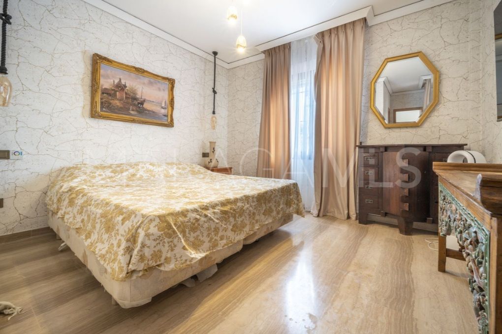Villa for sale in Casasola