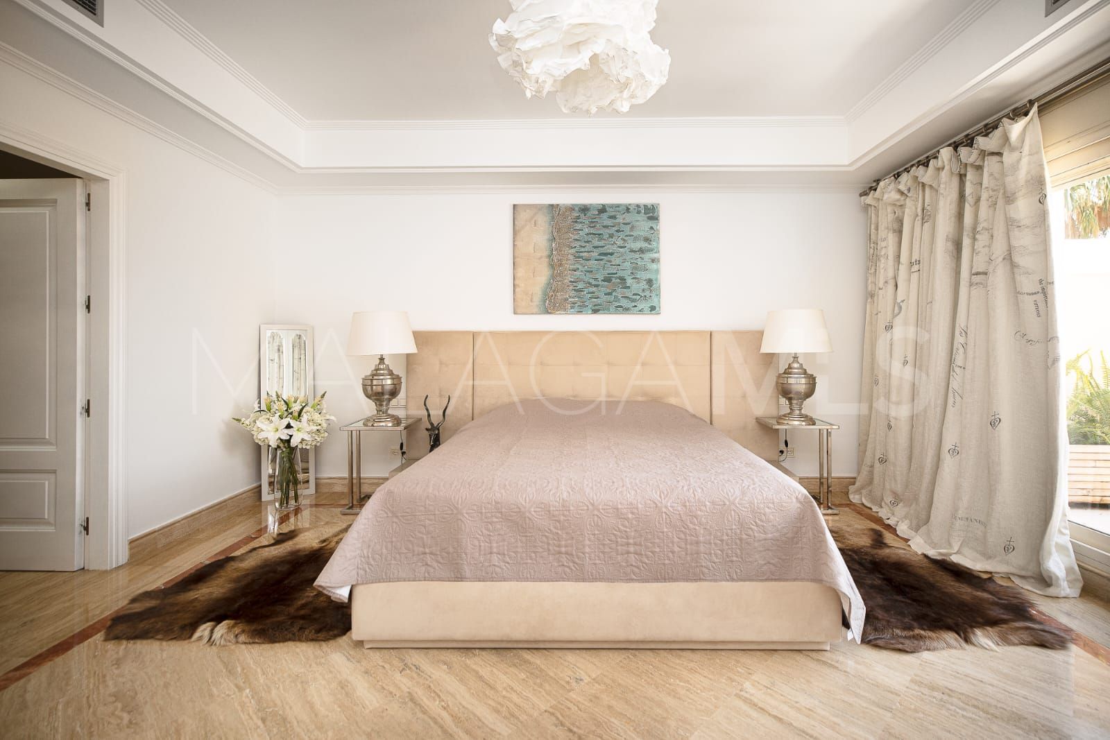 Atico duplex a la venta in Marbella Golden Mile with 3 bedrooms