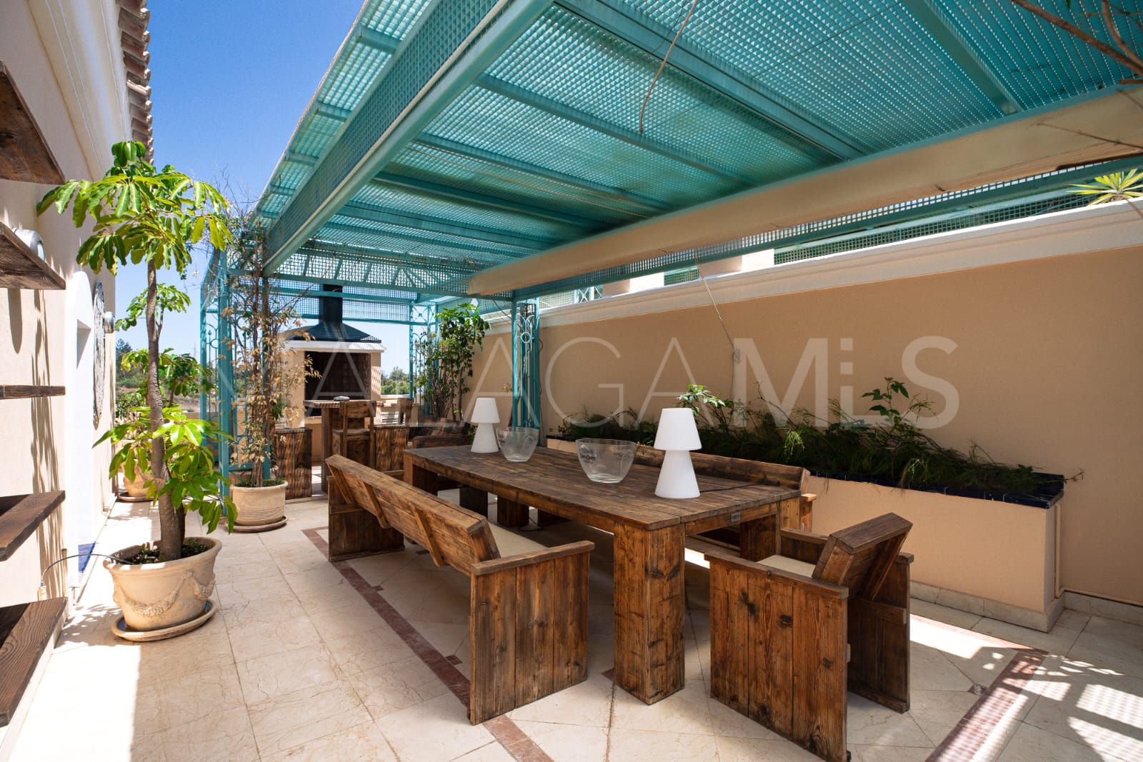 Atico duplex a la venta in Marbella Golden Mile with 3 bedrooms