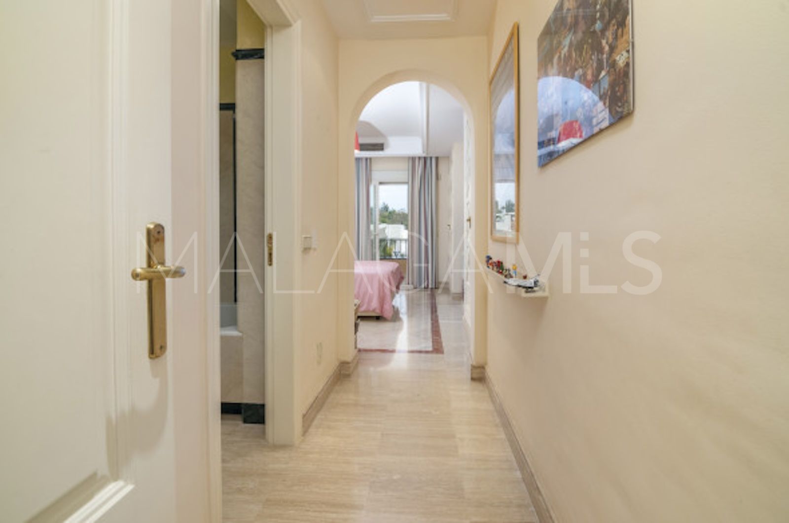 Lägenhet for sale in Marbella Golden Mile
