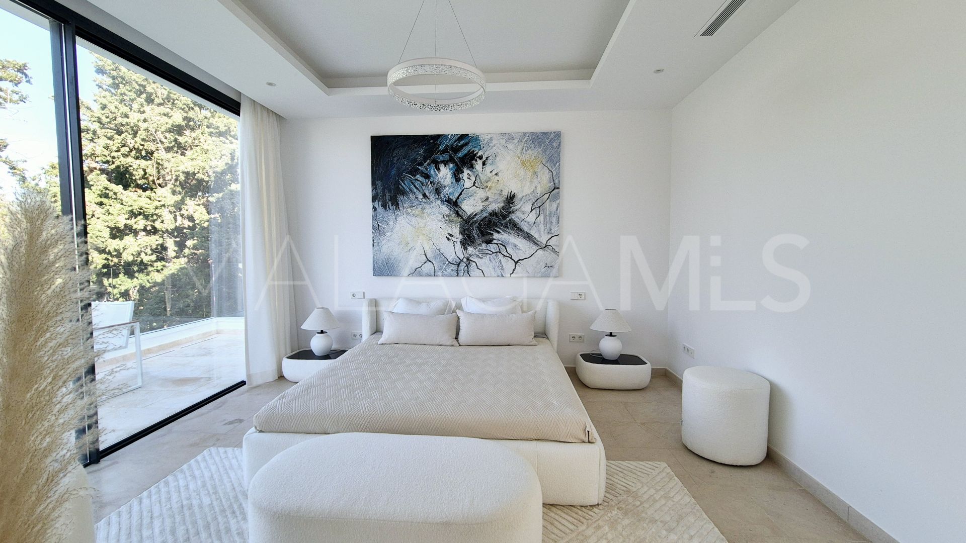 For sale Guadalmina Baja villa with 7 bedrooms