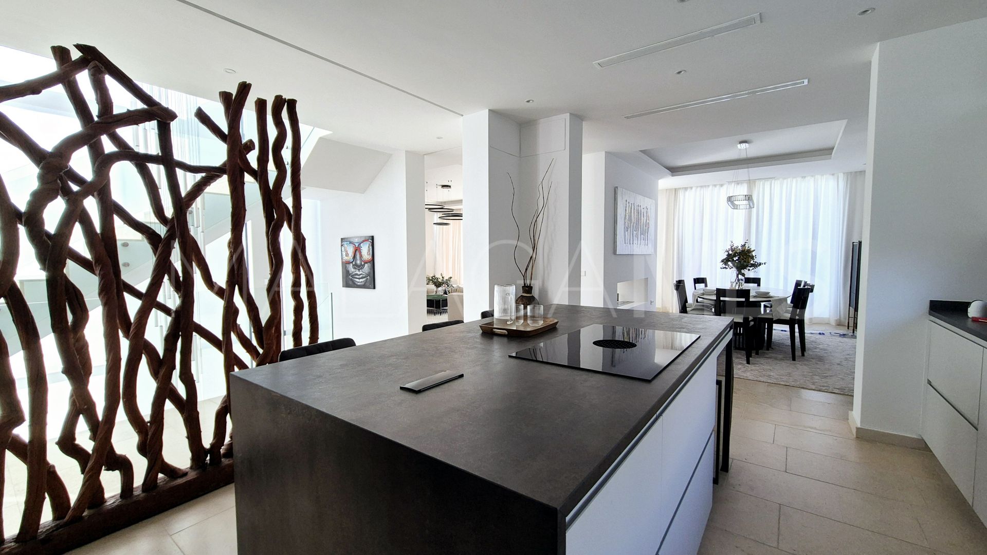 For sale Guadalmina Baja villa with 7 bedrooms