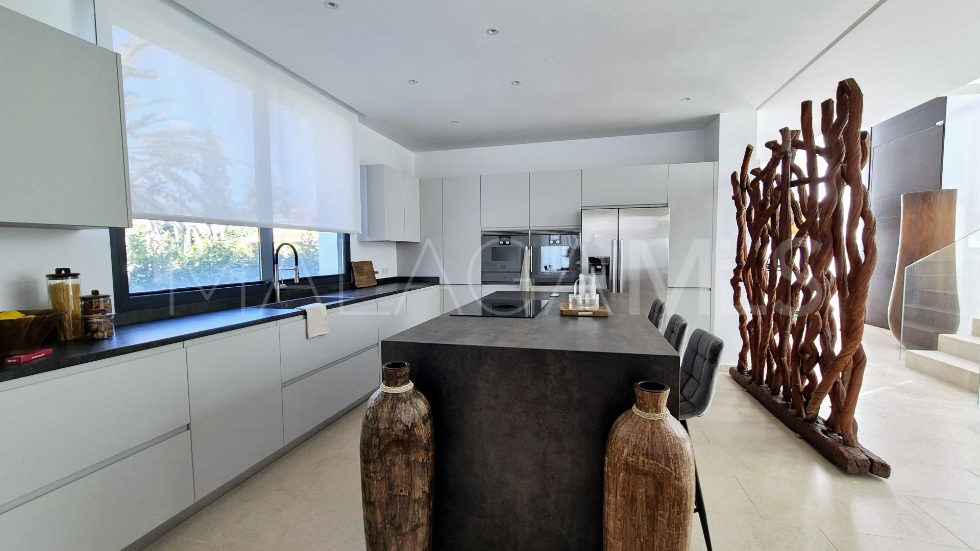 For sale Guadalmina Baja villa with 7 bedrooms