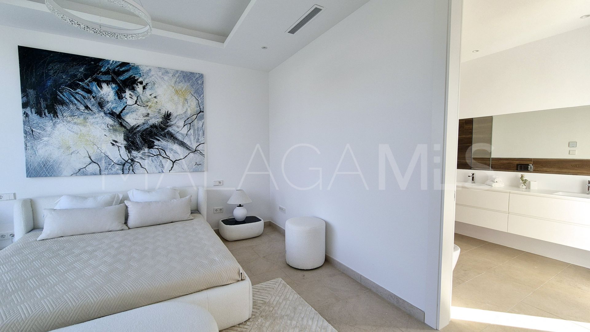 For sale Guadalmina Baja villa with 7 bedrooms
