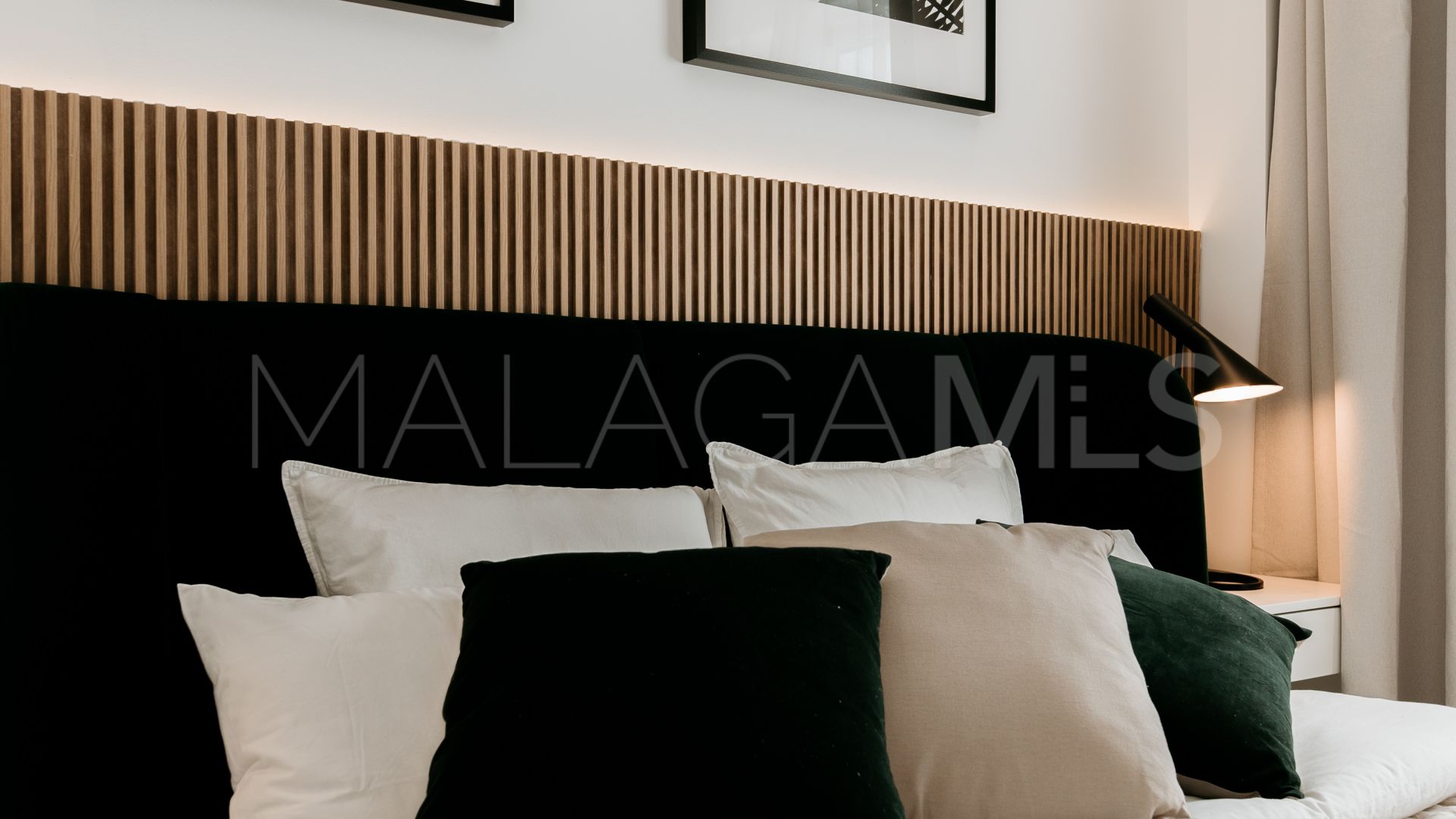 Buy atico duplex in La Quinta Hills de 3 bedrooms