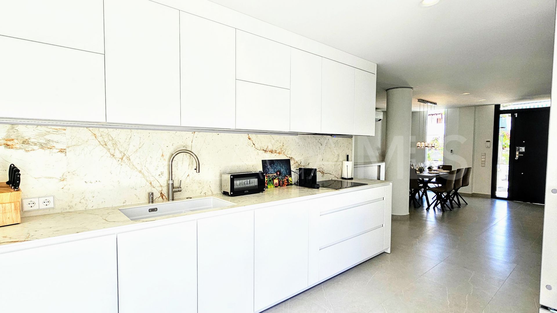 Villa for sale in San Pedro de Alcantara
