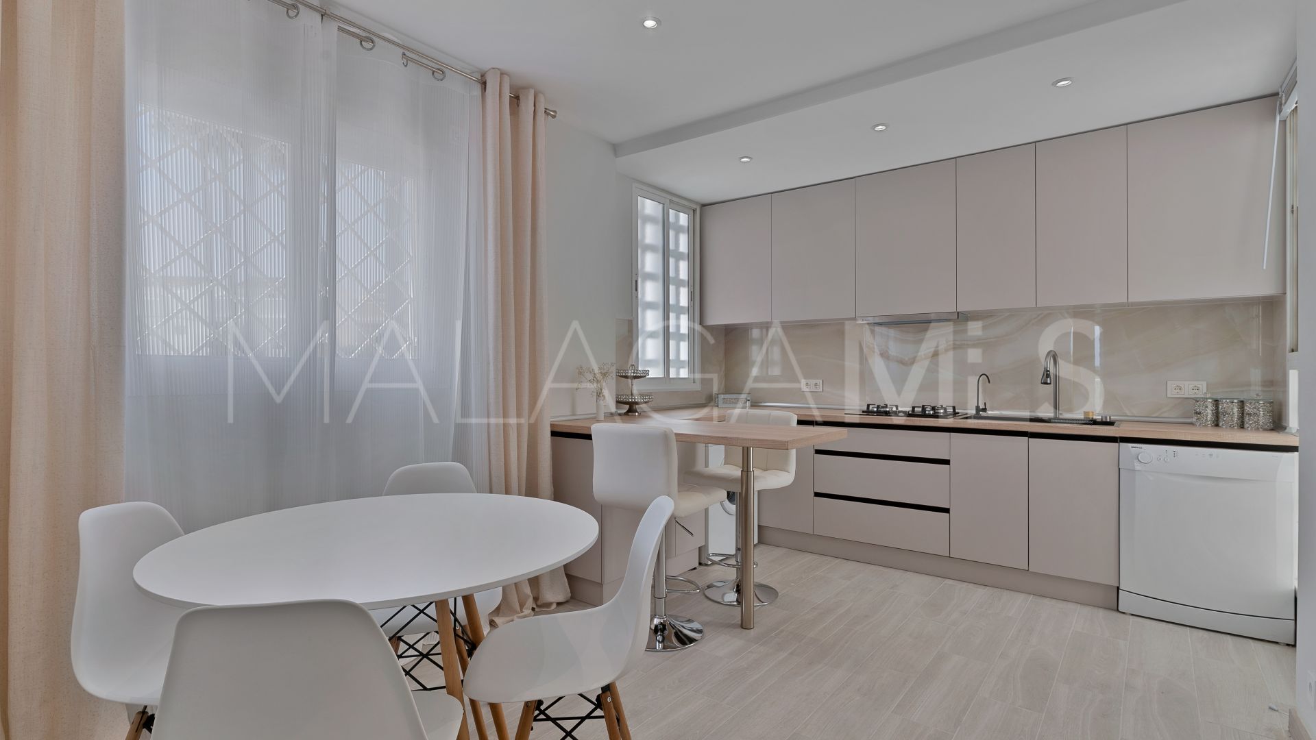 Penthaus for sale in Bel Air