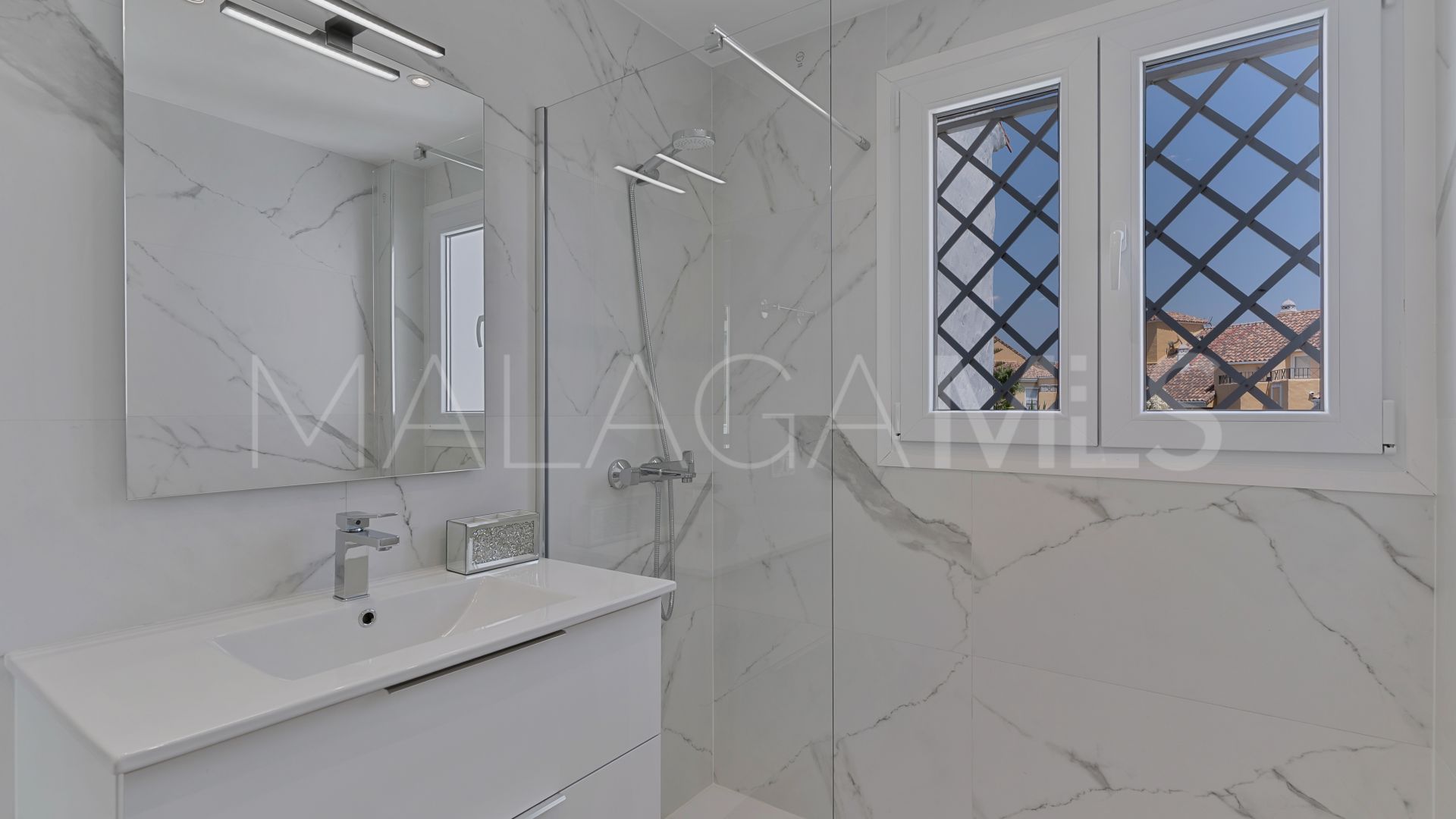 Penthaus for sale in Bel Air