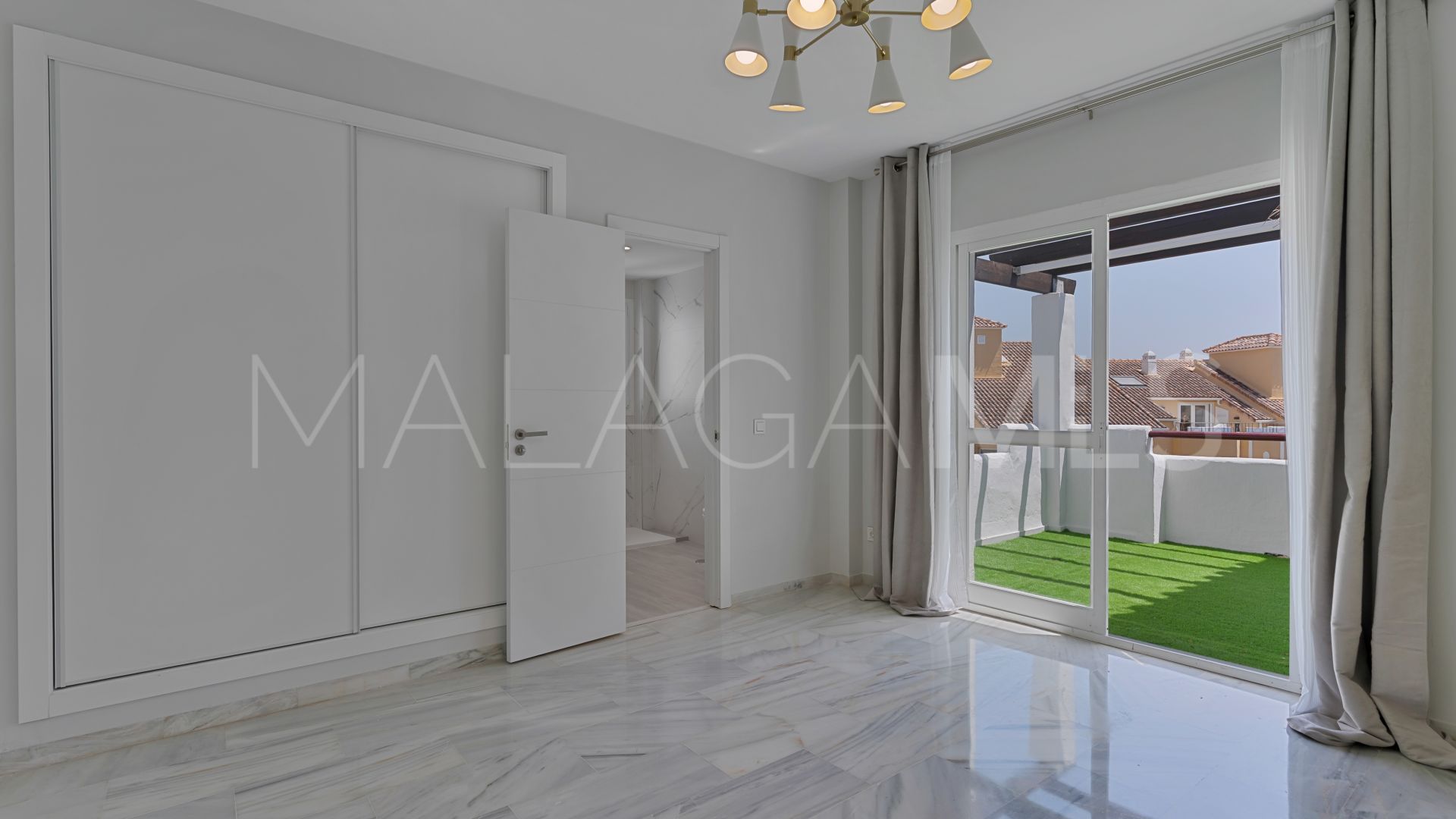 Penthaus for sale in Bel Air