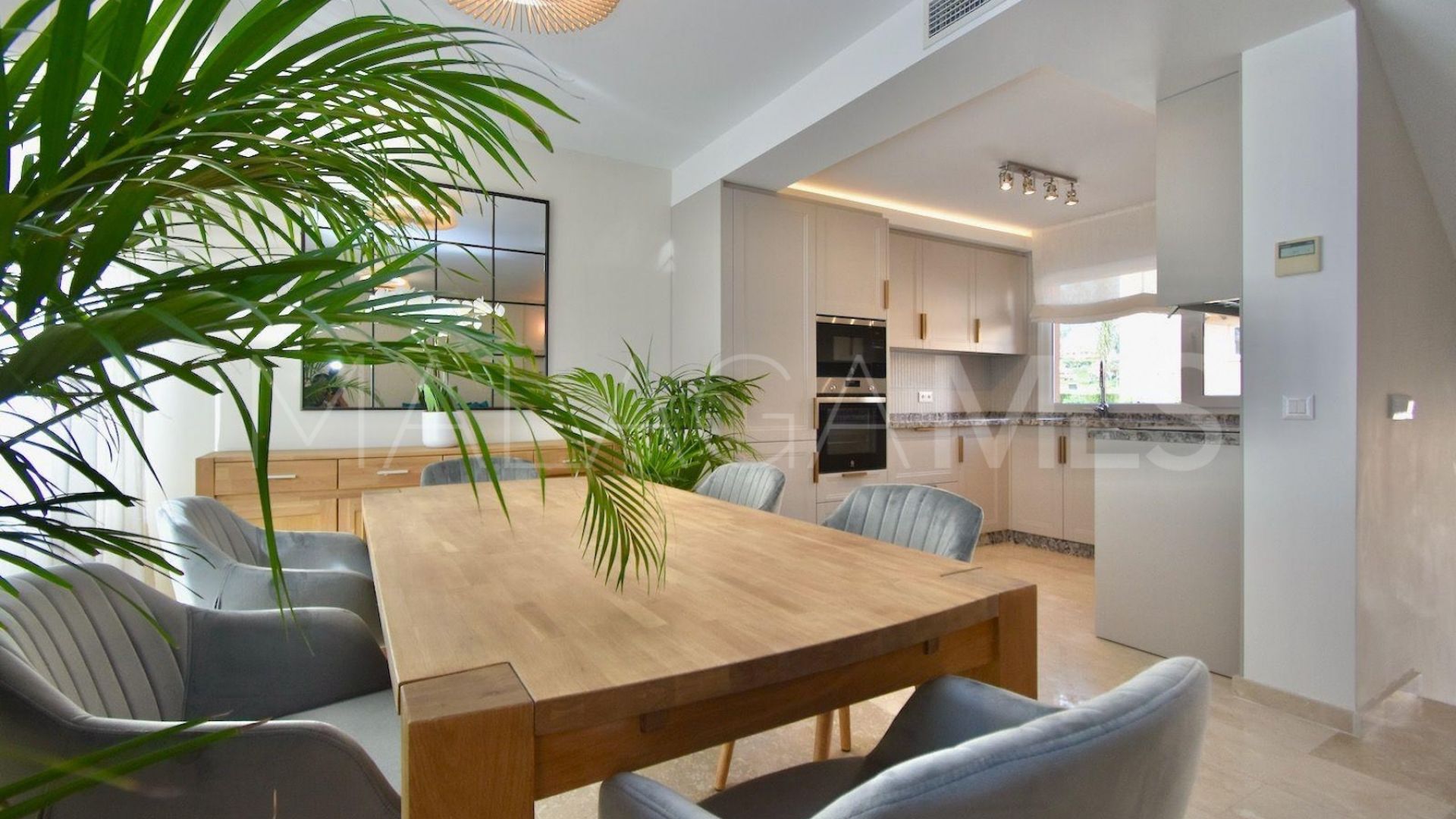 For sale semi detached house in Rodeo Alto with 4 bedrooms