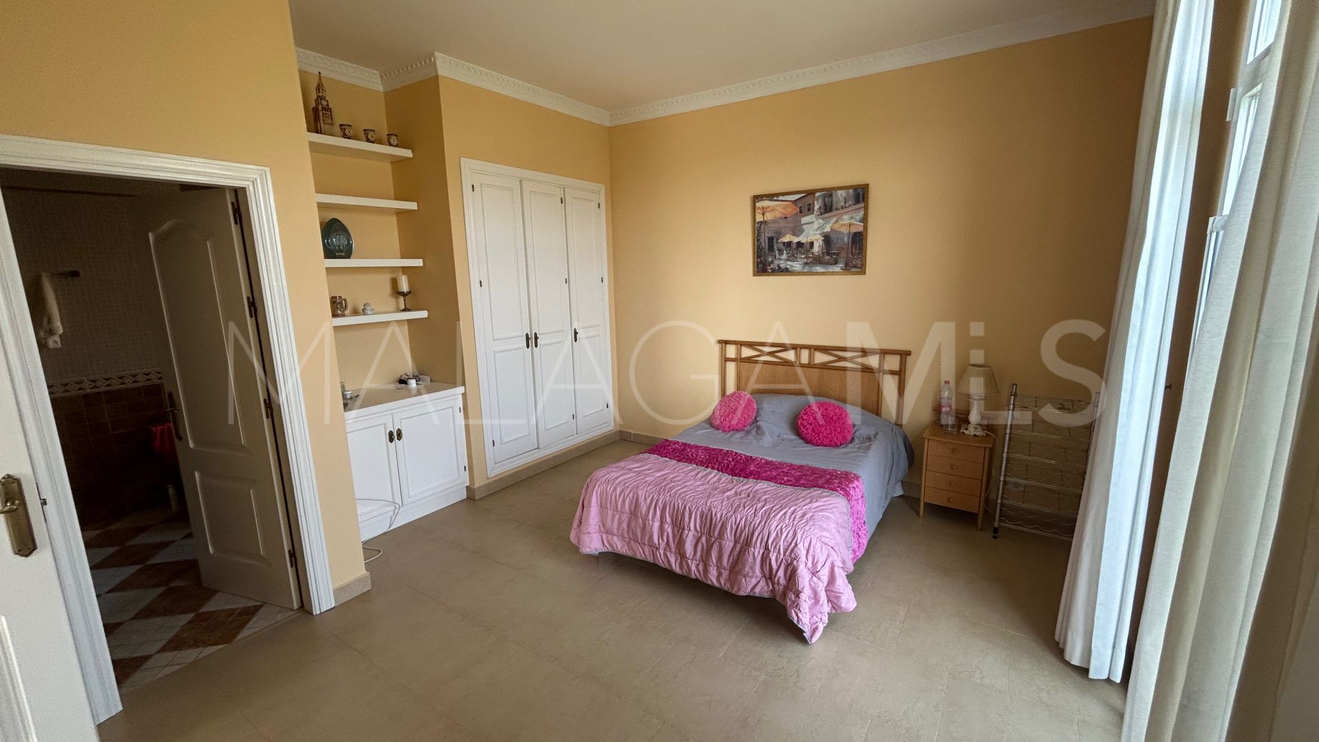 Villa for sale in Estepona Ost