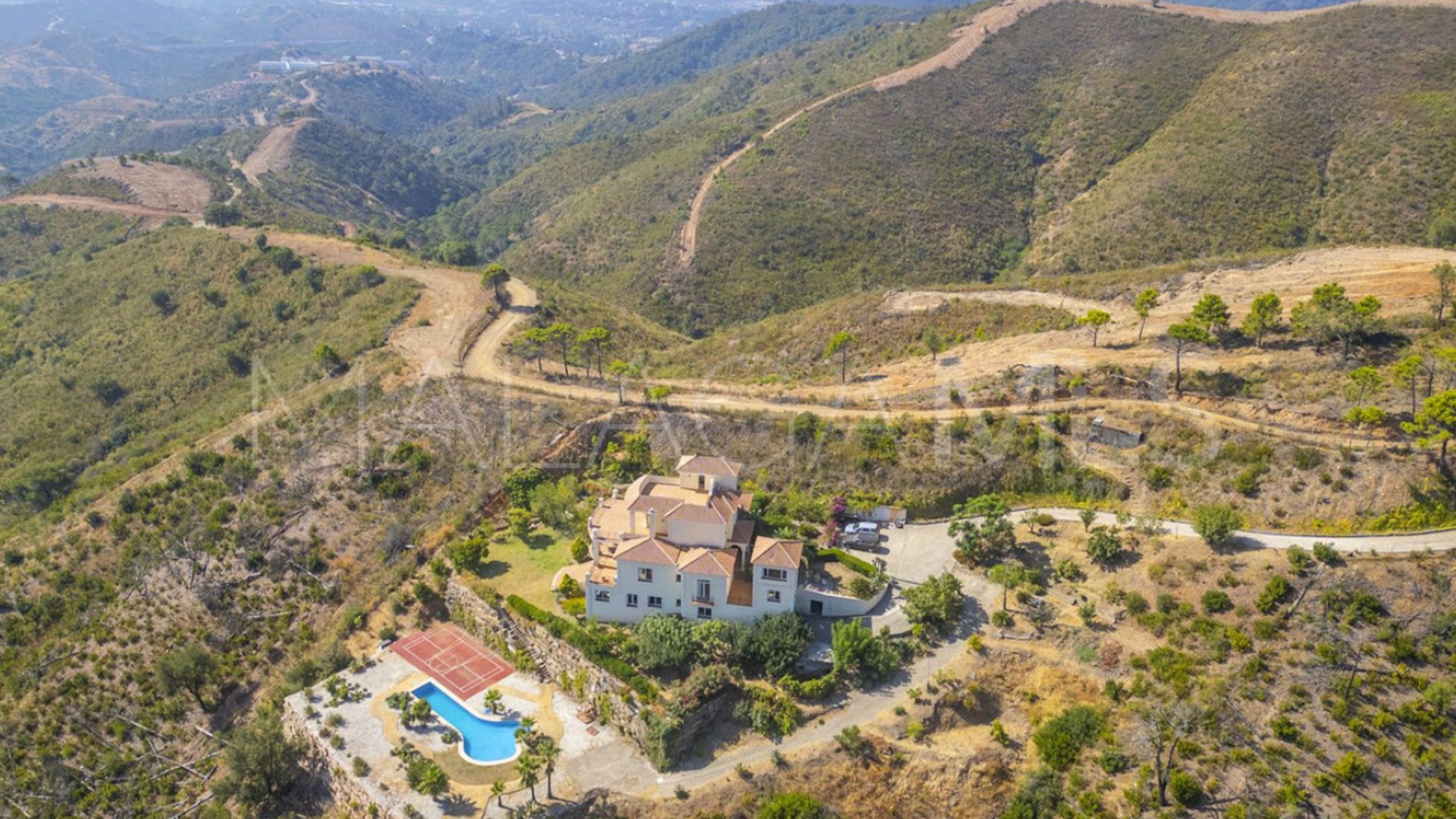 Villa for sale in Estepona Ost
