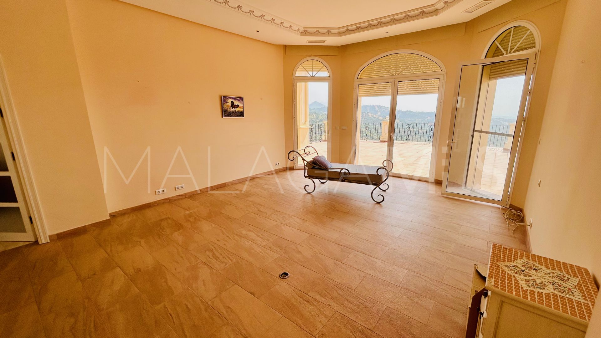 Villa for sale in Estepona Ost