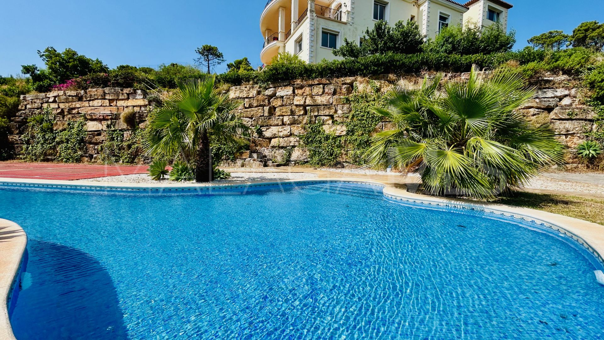 Villa for sale in Estepona Ost
