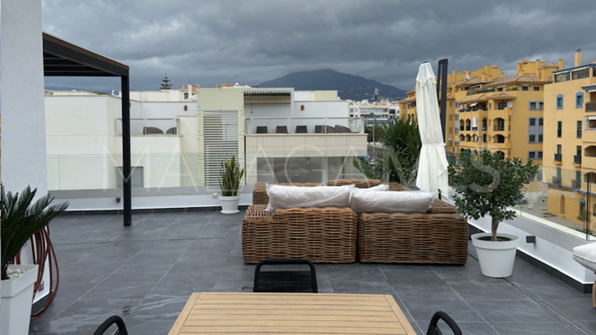 Appartement terrasse for sale in San Pedro de Alcantara