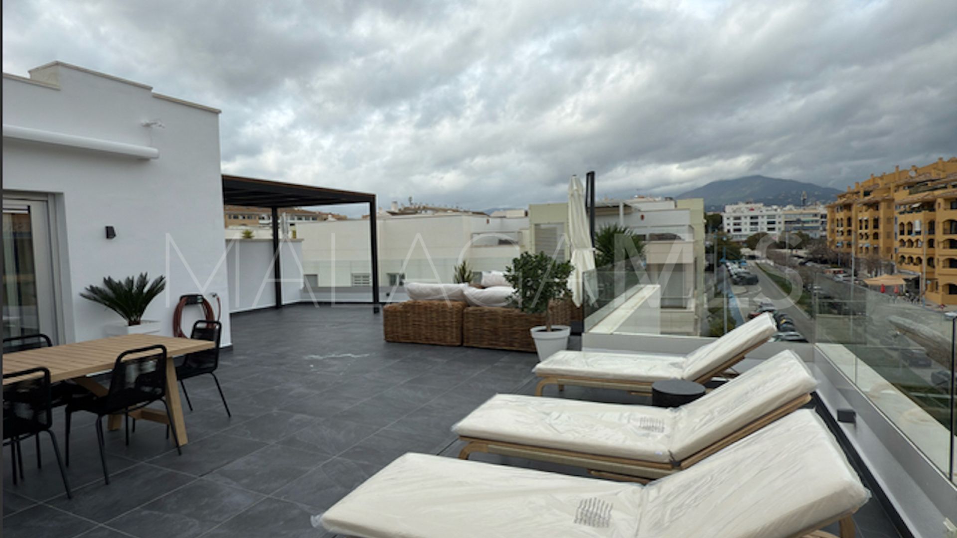 Appartement terrasse for sale in San Pedro de Alcantara