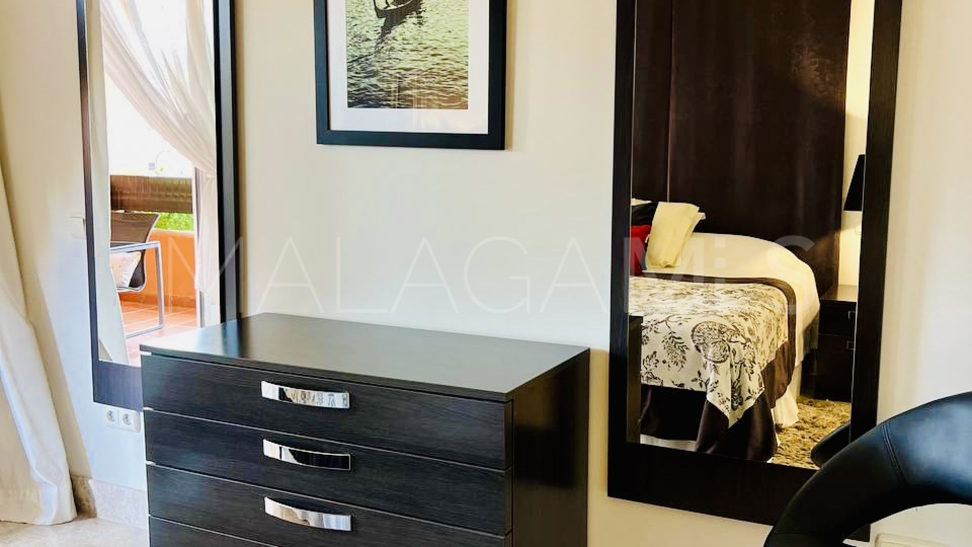 Lägenhet for sale in Nueva Andalucia