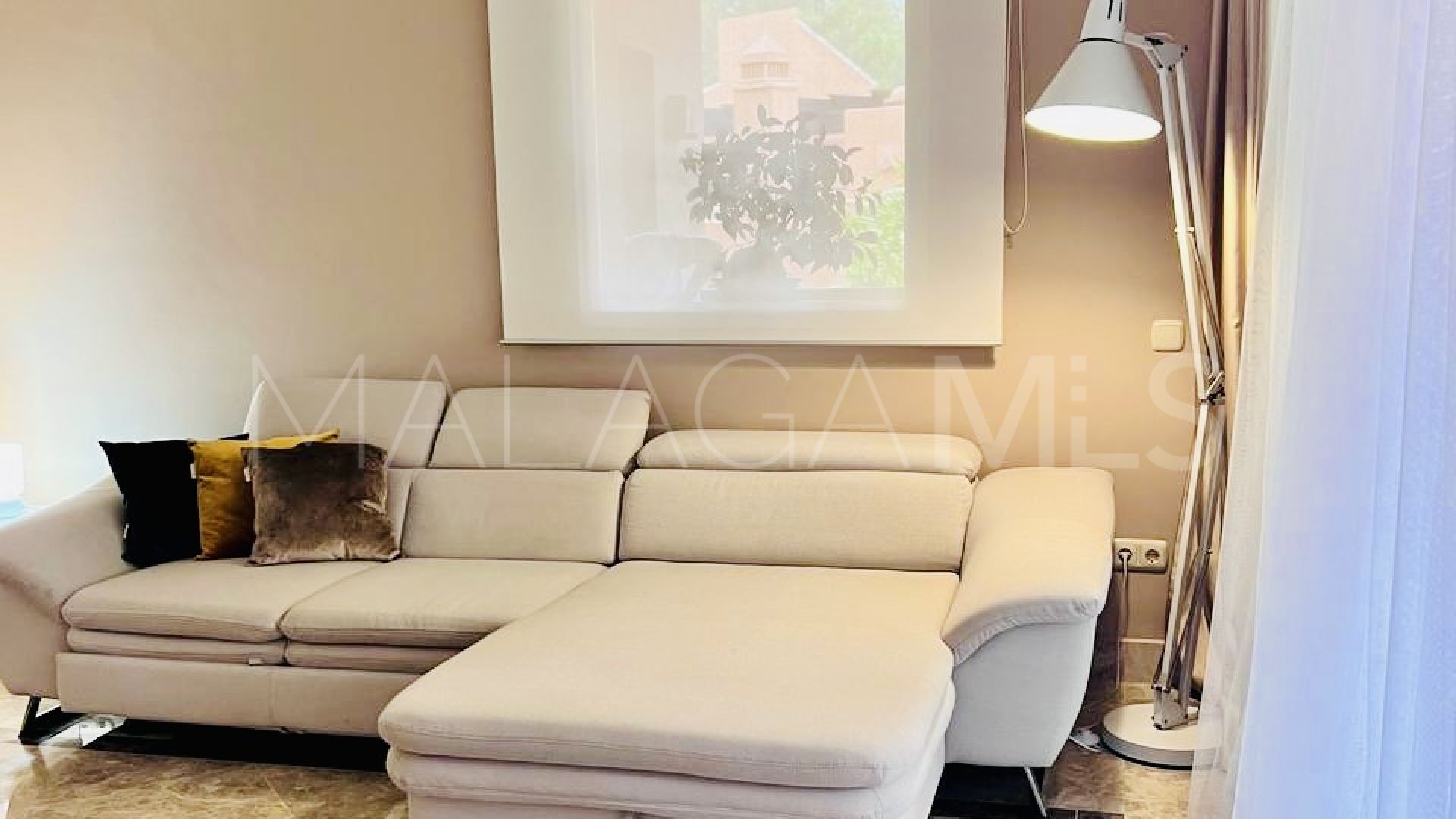 Lägenhet for sale in Nueva Andalucia