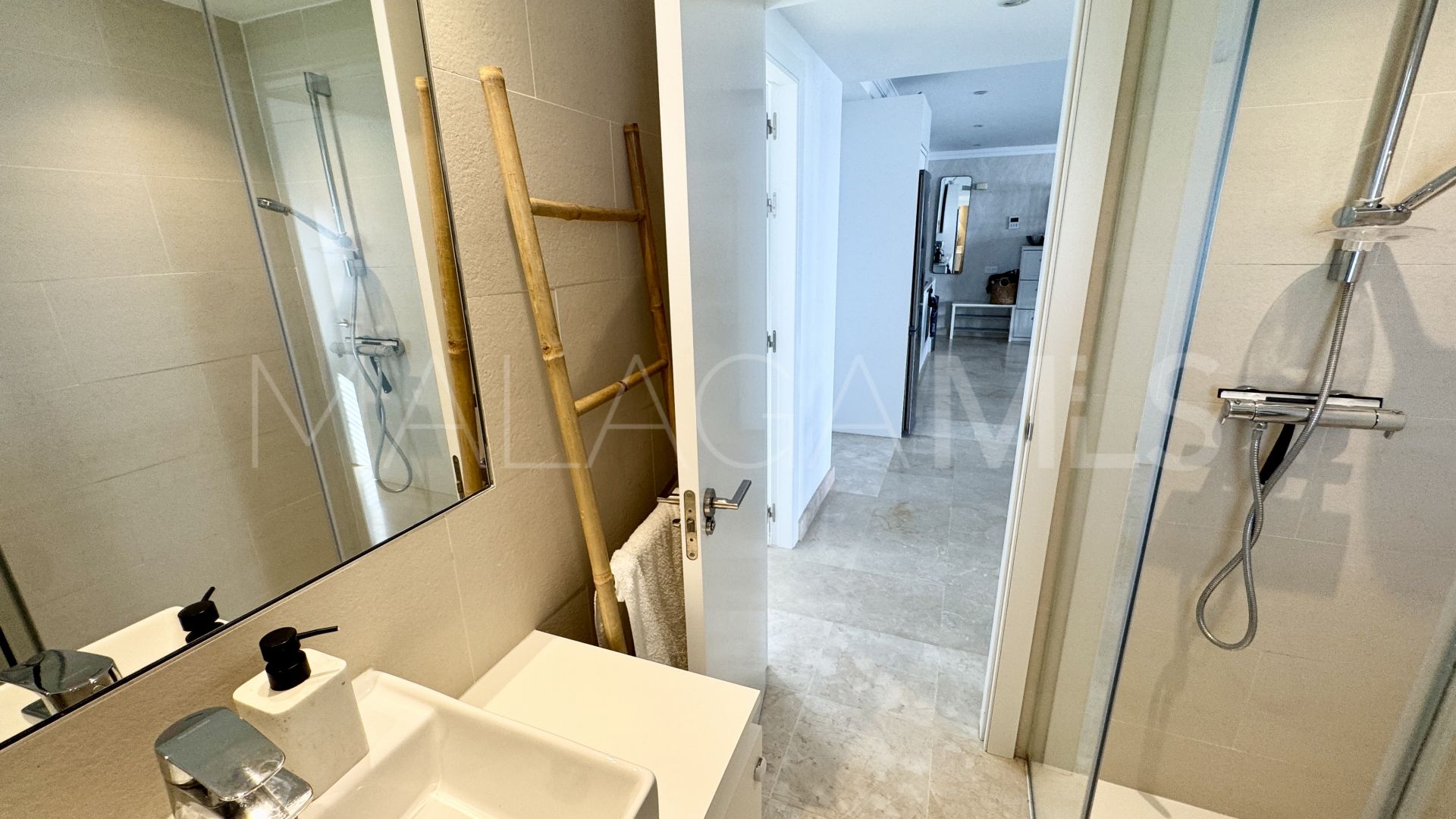 Appartement rez de chaussée for sale in Benahavis