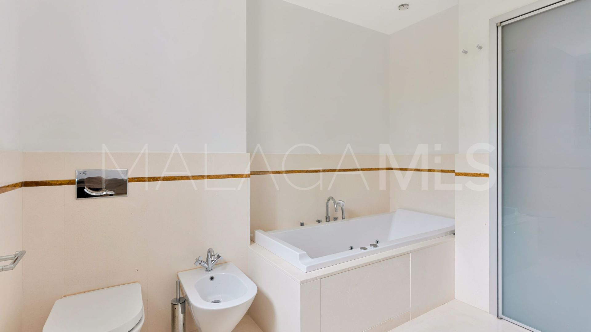 Maison de ville for sale in Sierra Blanca