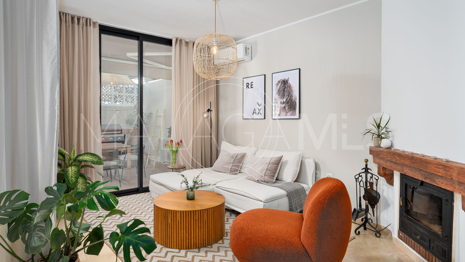 Parhus for sale in Bel Air