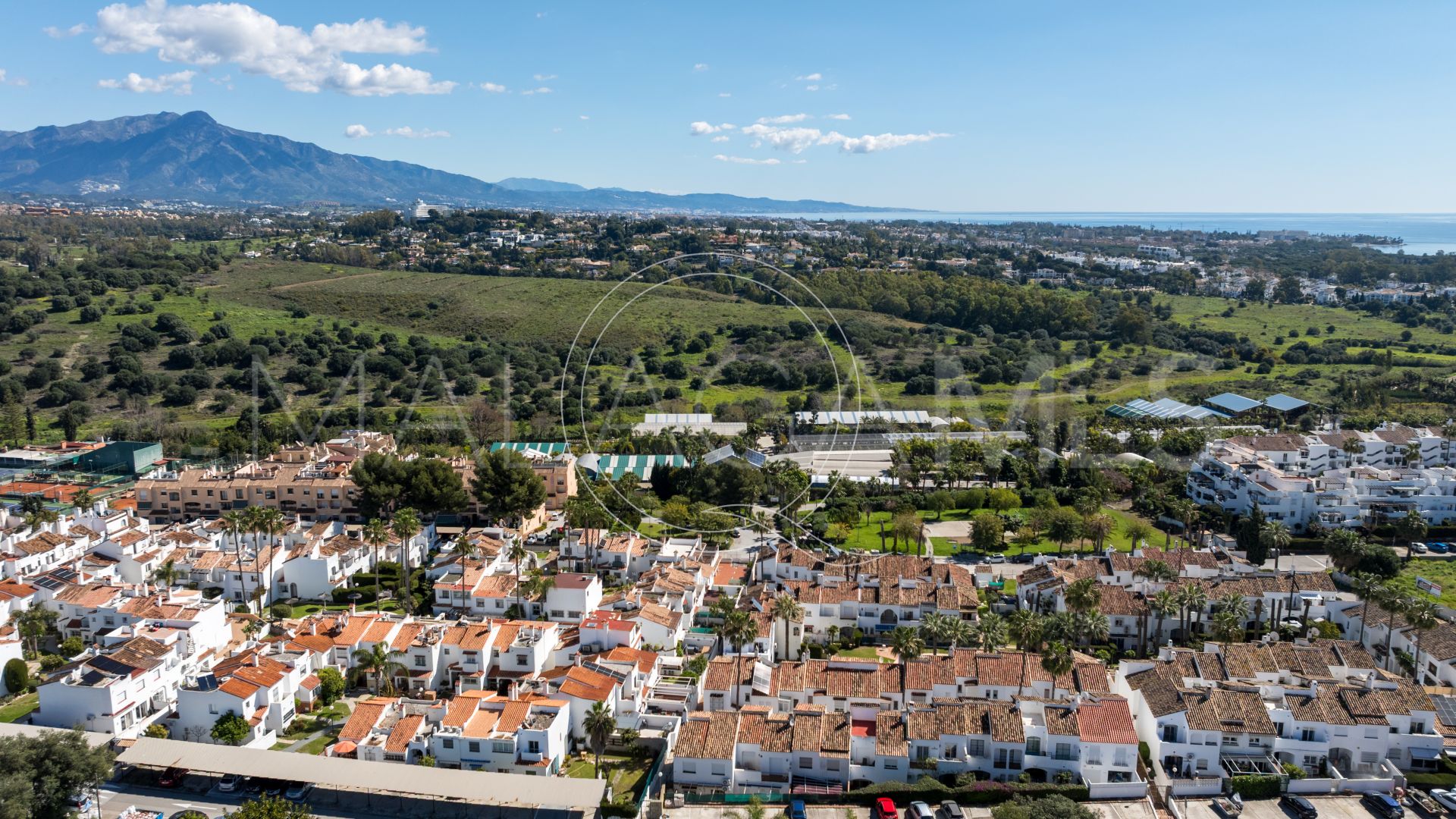 Parhus for sale in Bel Air