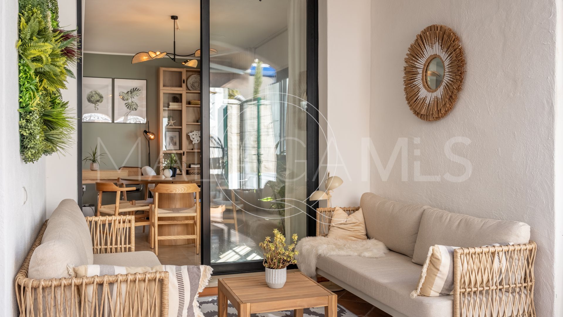 Parhus for sale in Bel Air