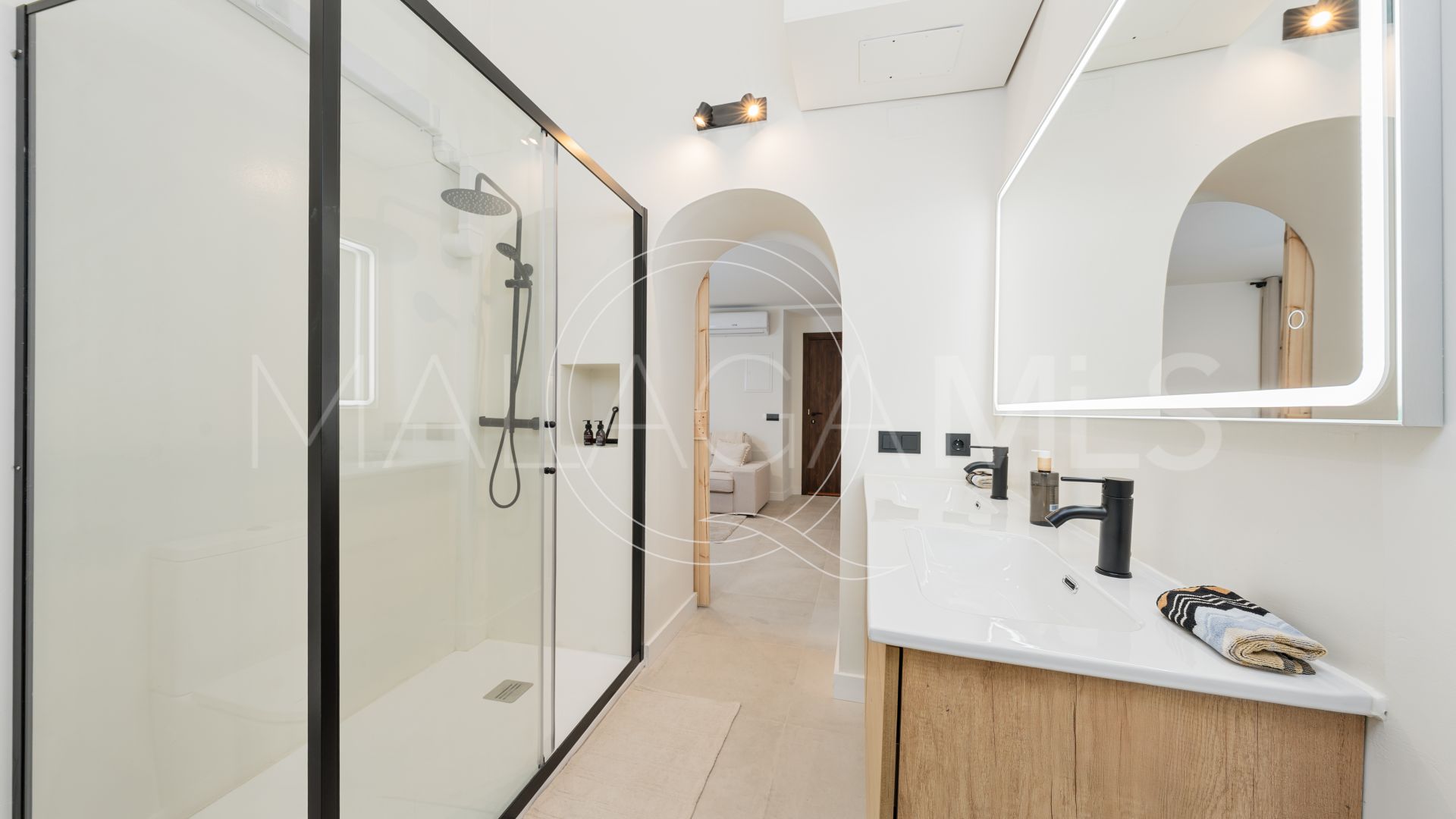 Estepona Old Town ground floor apartment for sale