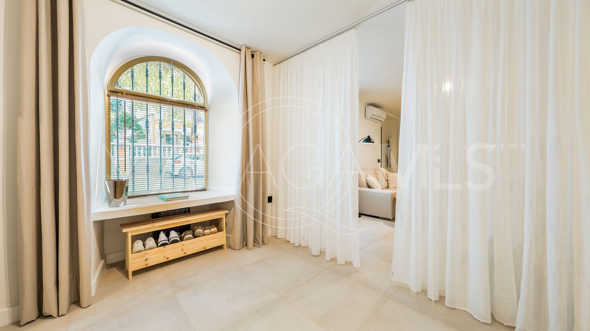 Estepona Old Town ground floor apartment for sale