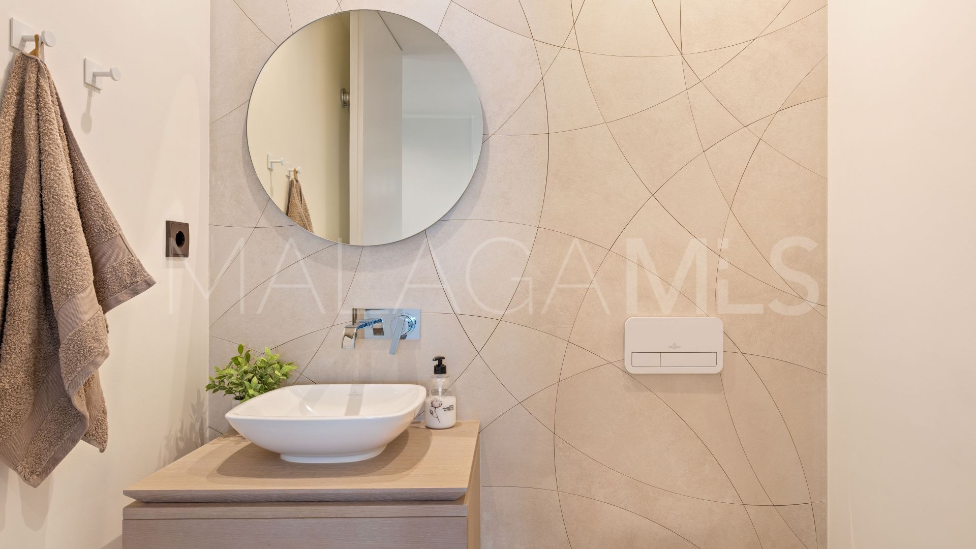 Penthaus for sale in 9 Lions Residences