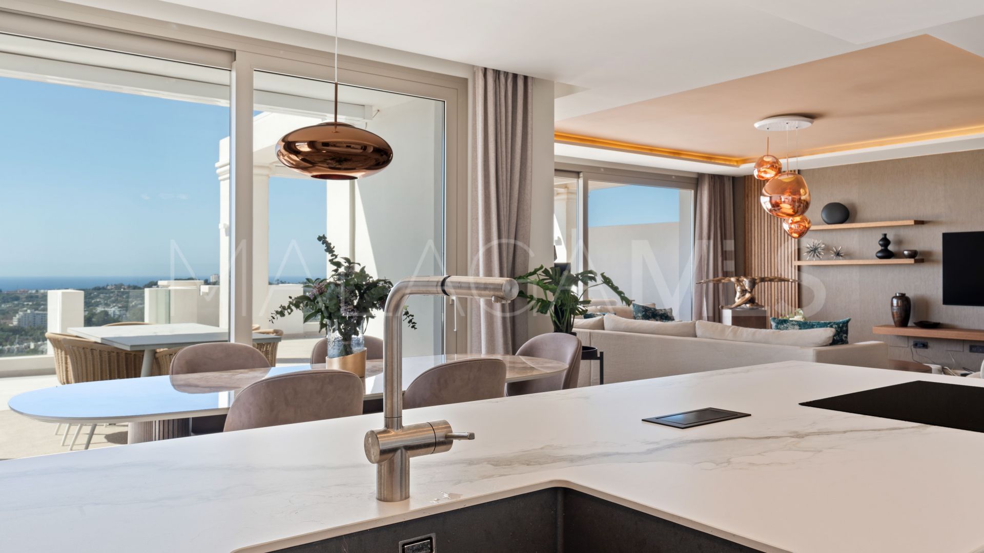 Penthaus for sale in 9 Lions Residences