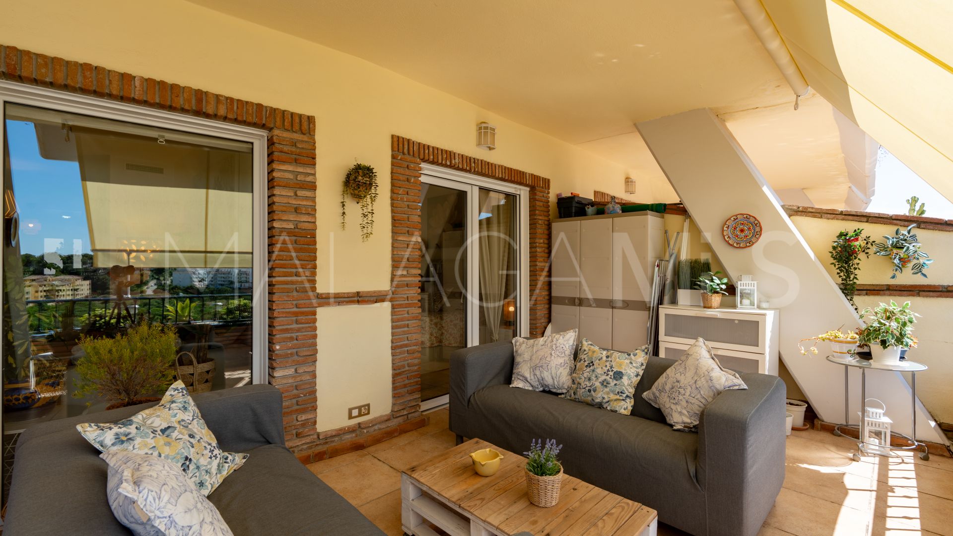 Apartamento for sale in Miraflores Golf with 2 bedrooms
