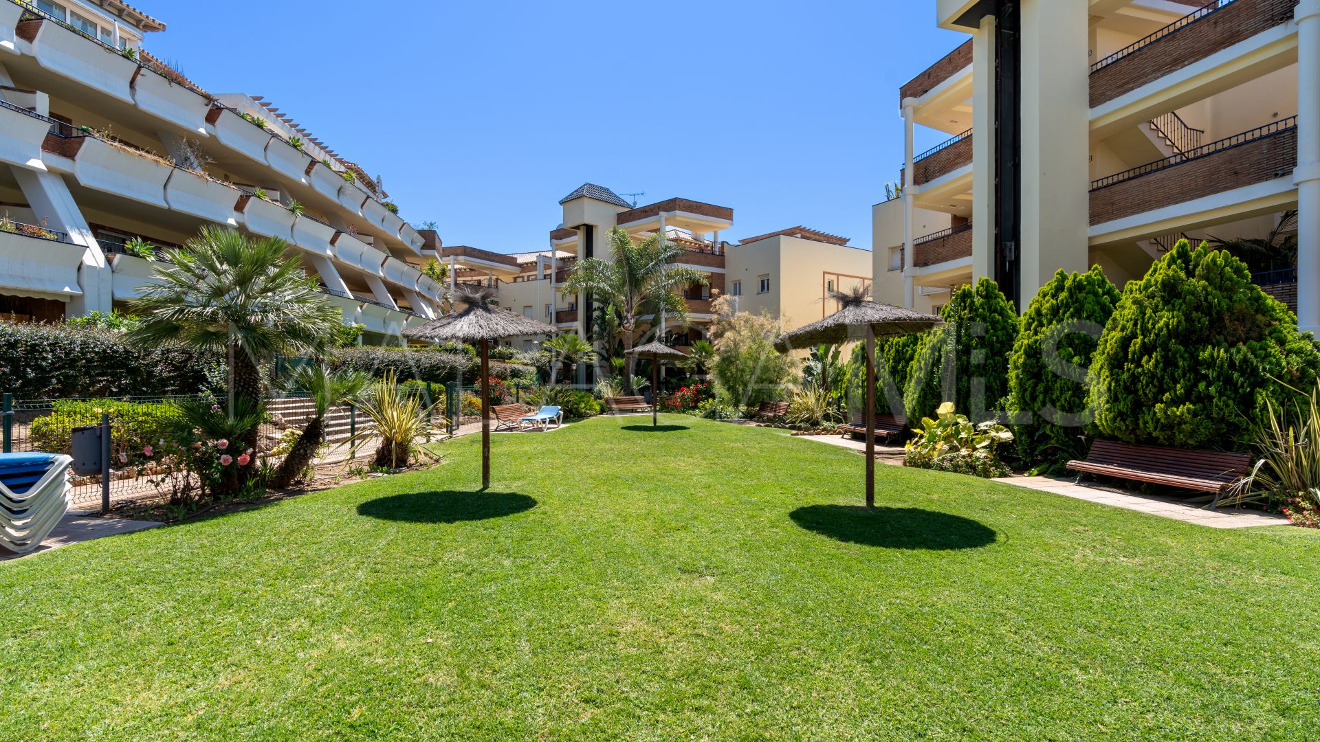 Apartamento for sale in Miraflores Golf with 2 bedrooms