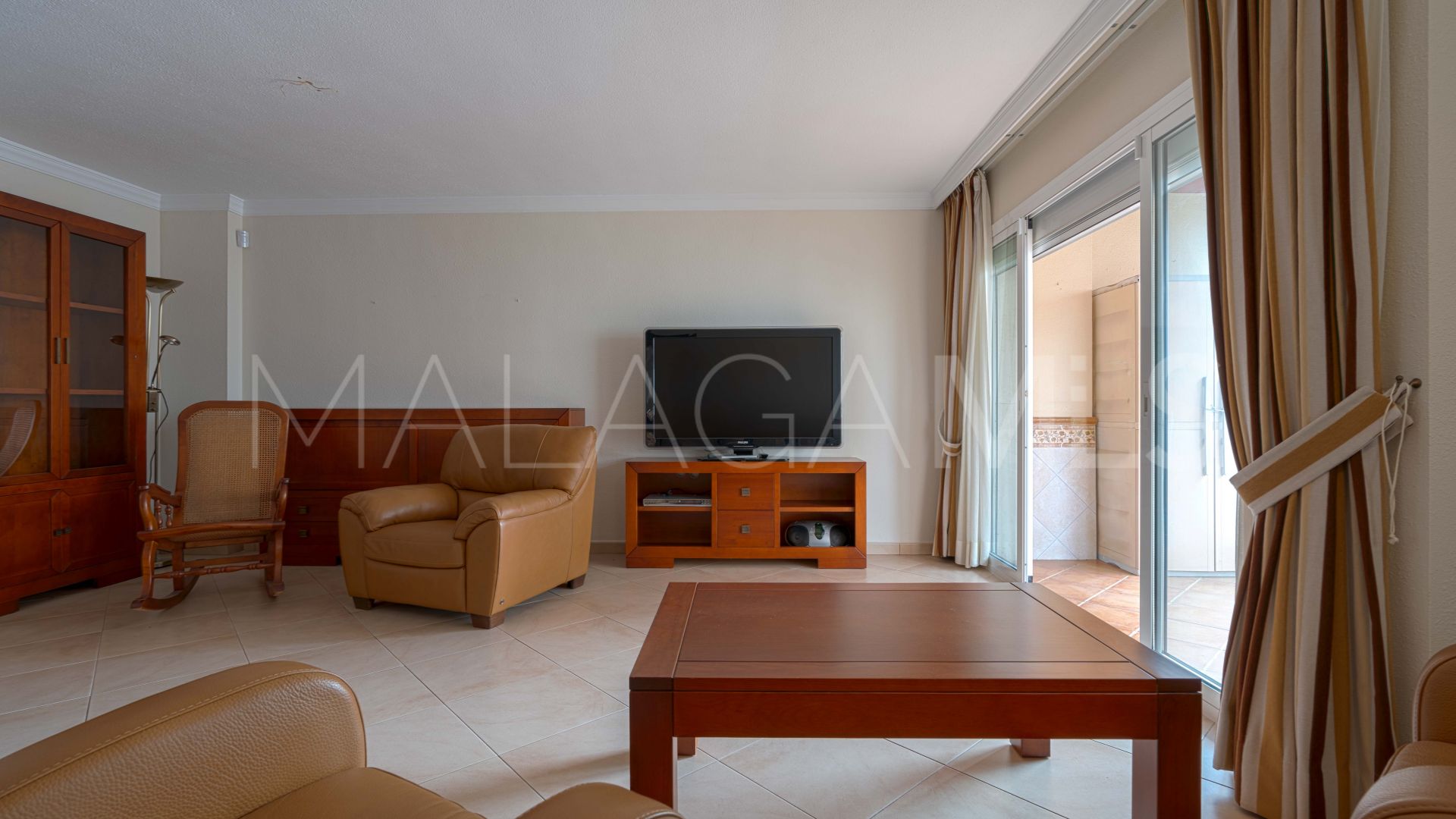 Buy 2 bedrooms apartment in Fuengirola Puerto