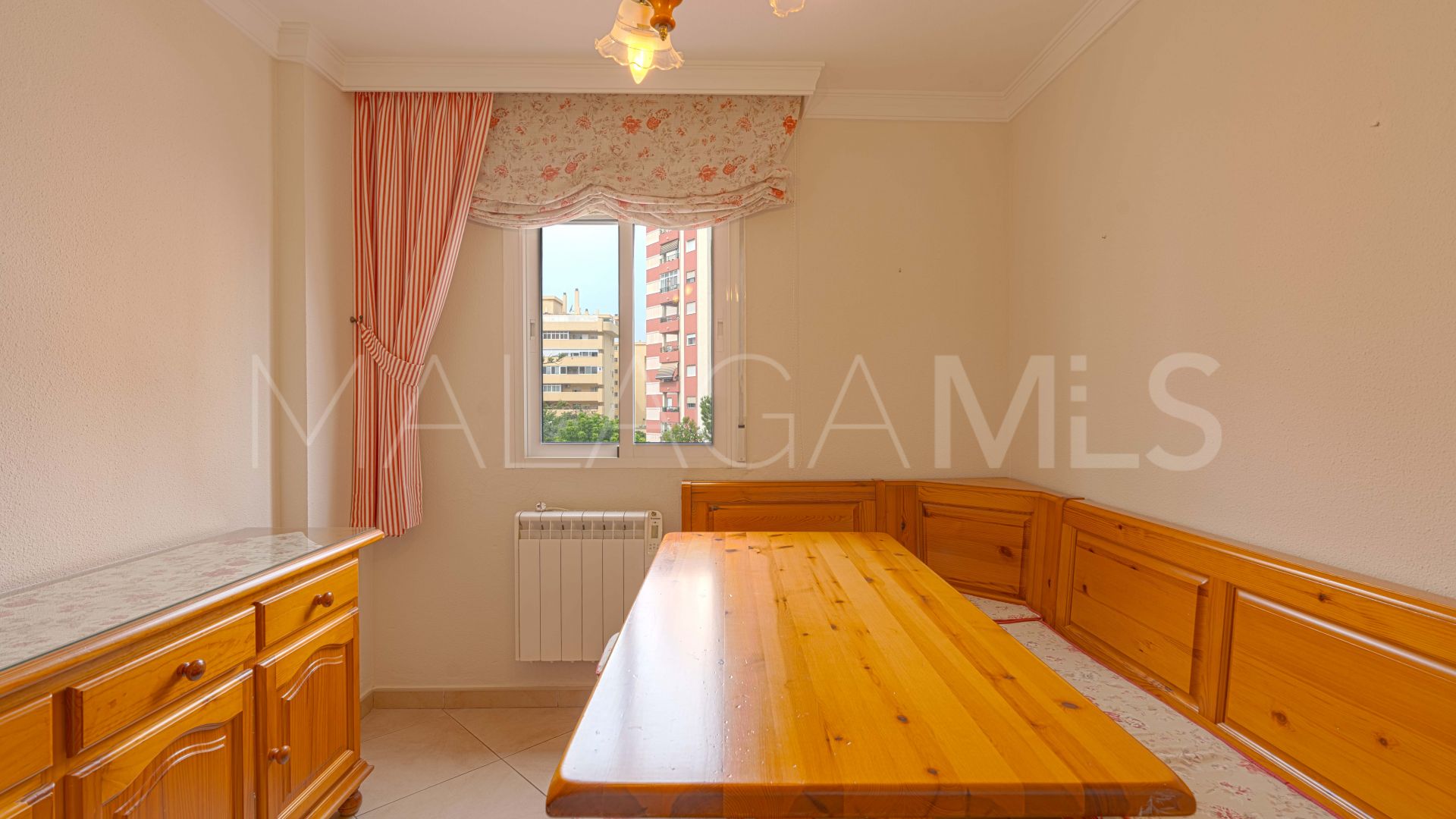 Buy 2 bedrooms apartment in Fuengirola Puerto