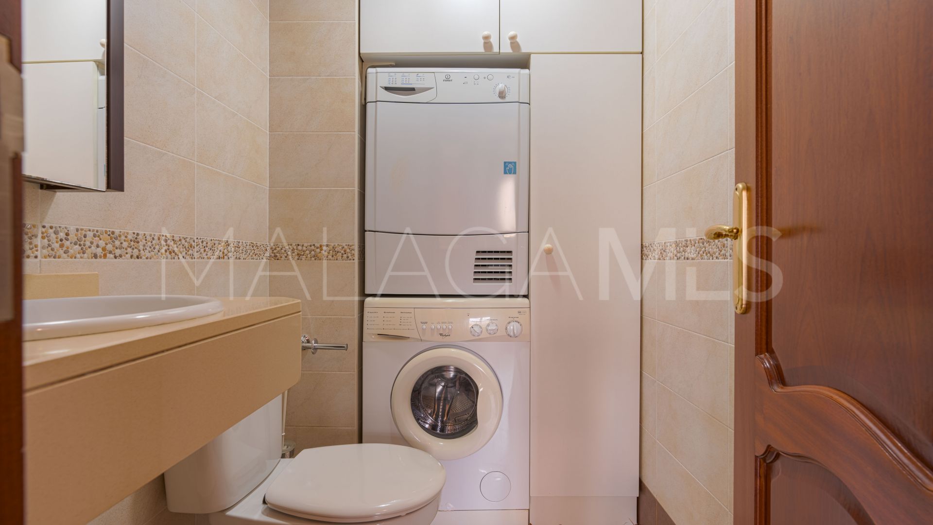 Buy 2 bedrooms apartment in Fuengirola Puerto