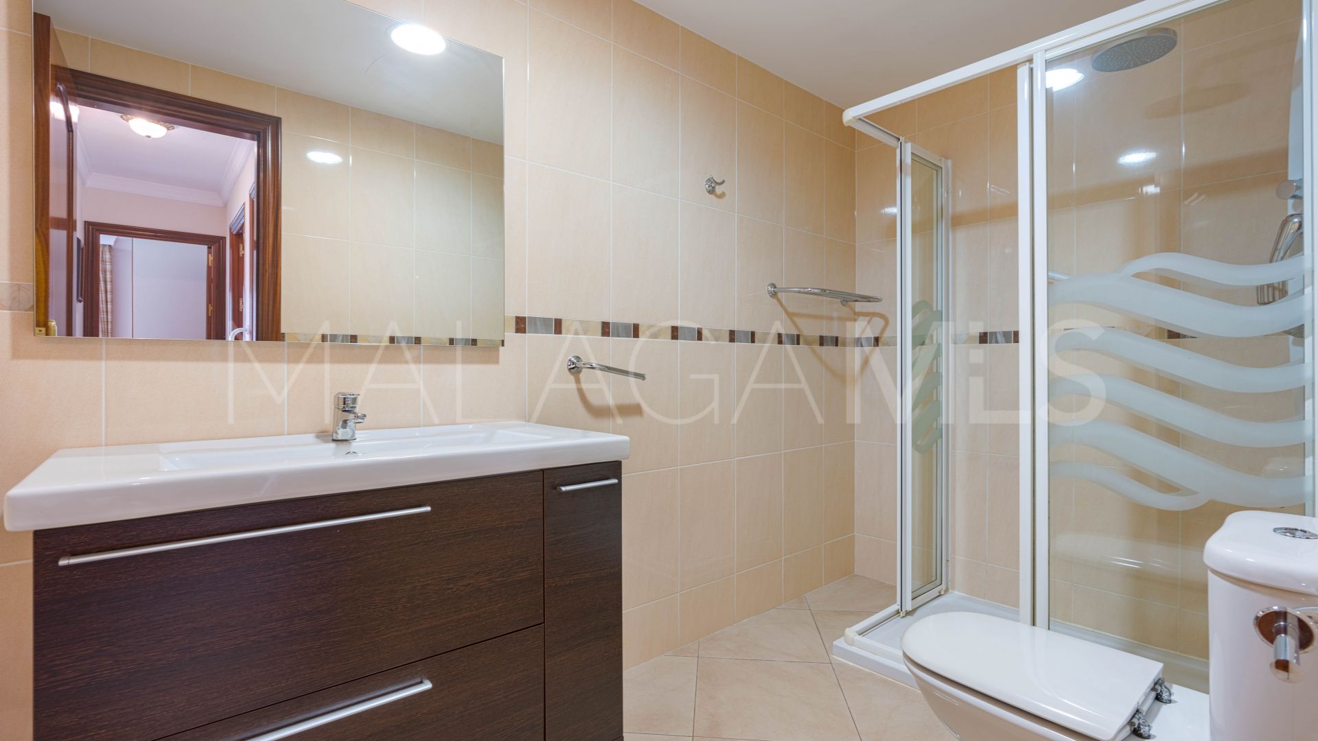 Buy 2 bedrooms apartment in Fuengirola Puerto