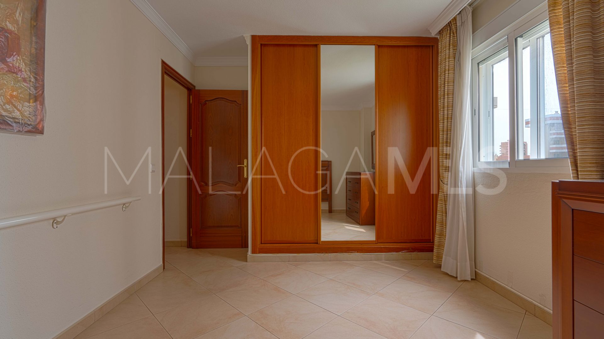 Buy 2 bedrooms apartment in Fuengirola Puerto